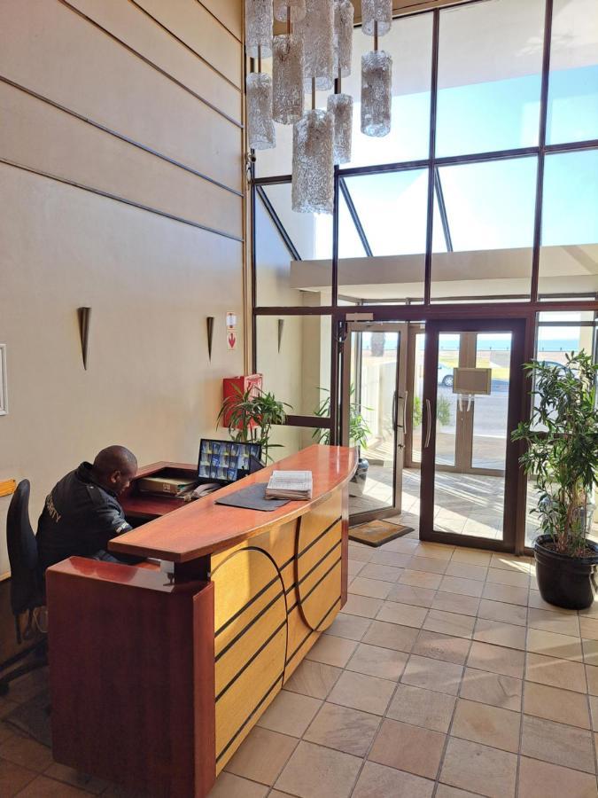 3 Bedroom Sea Facing Family Apartment Cape Town Moullie Point Екстер'єр фото